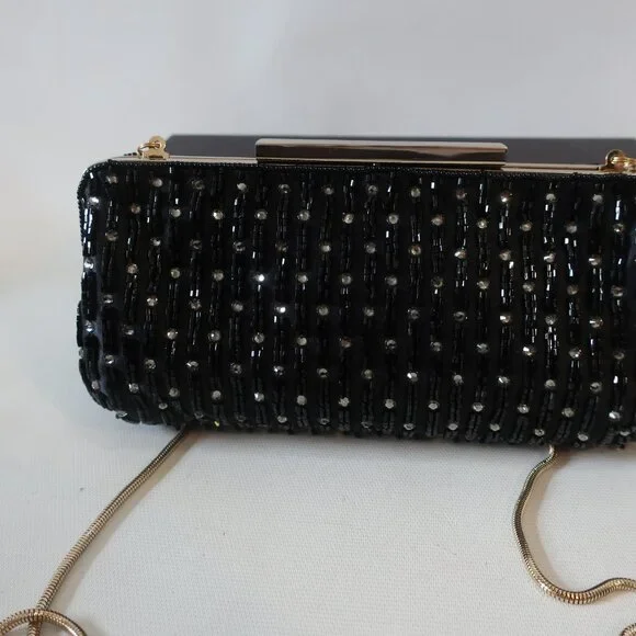 NWT Womens Badgley Mischka Black Beaded Gold Chain Clutch Evening Handbag - Picture 3 of 9